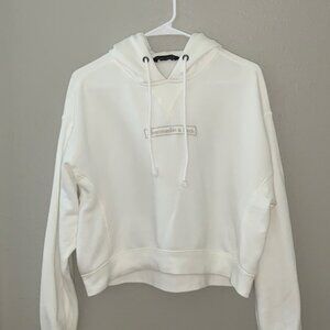 White cropped Abercrombie & Fitch logo hoodie in M